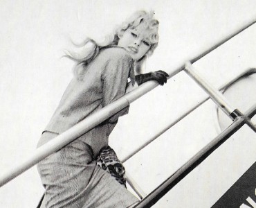 Carte Postale Brigitte Bardot